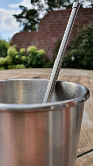Stainless steel cup and straw. Perfect match. Photo: ©Seas & Straws
