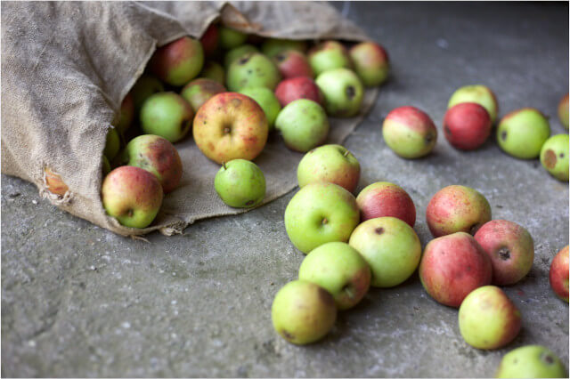 Buy loose fruit and vegetables from the local farmer's market