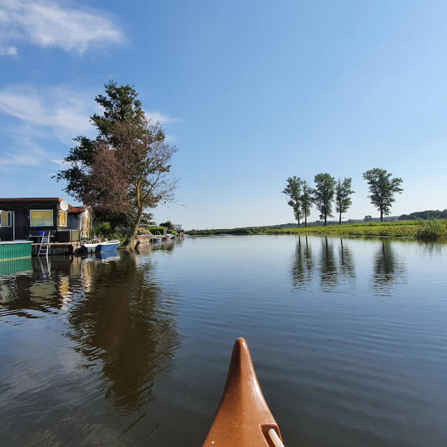 Beautiful day canoing in a nature reserve. Photos: ©Seas & Straws