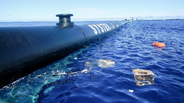 The Ocean Cleanup - System 001. Photo: ©The Ocean Cleanup