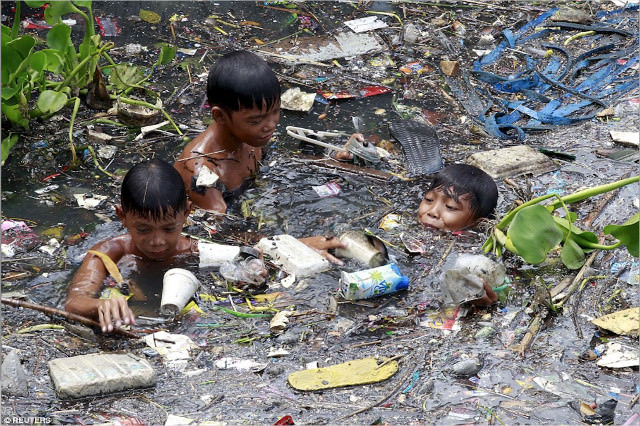 Rivers of rubbish. Photo: Reuters - www.dailymail.co.uk
