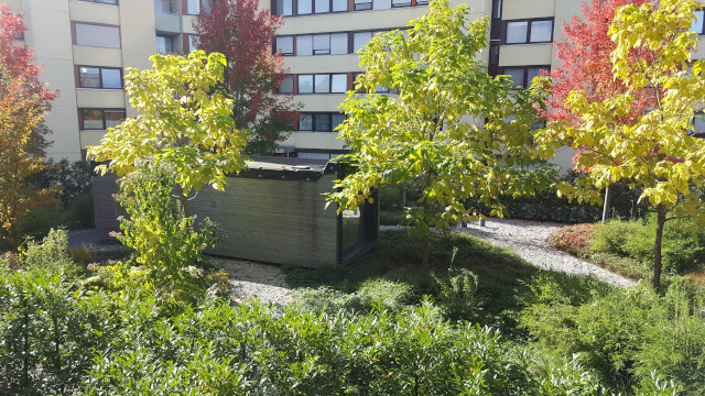 View to the garden of the Soulmade hotel - with a tiny house! Photo: Seas & Straws